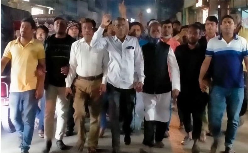 খাগড়াছড়ির লক্ষ্মীছড়িতে সেনা ক্যাম্প স্থাপনে বাঁধা প্রদান ও সরকারি খাস জমি দখলের প্রতিবাদে মানববন্ধন 